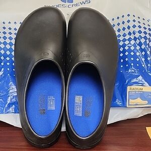 Mens Size / Womens Shoes For Crews Radium Black Slip-Ons with Blue Accents